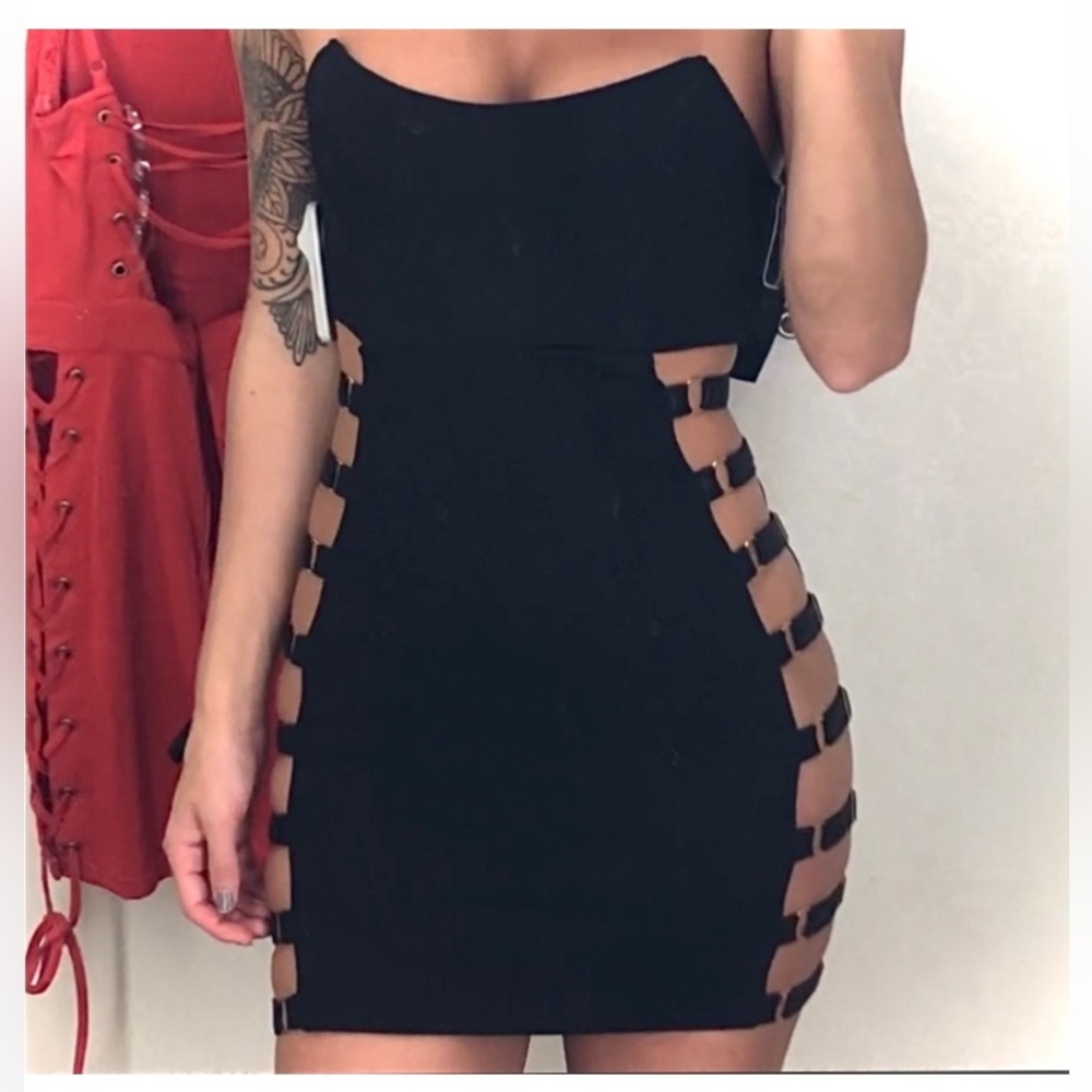 🪞 NEW classic side strap little black strapless tube dress in deep black gold